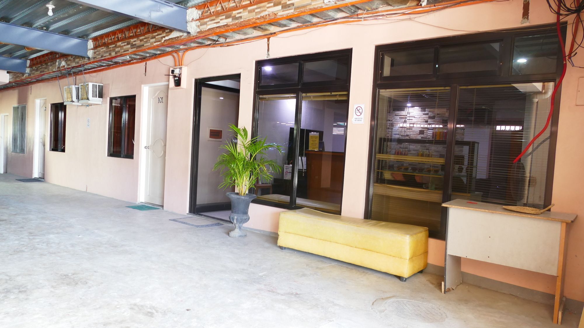 Countess Pension House Liloan Exterior foto